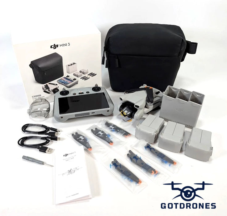 DJI Mini 3 Fly More Combo Plus w RC1