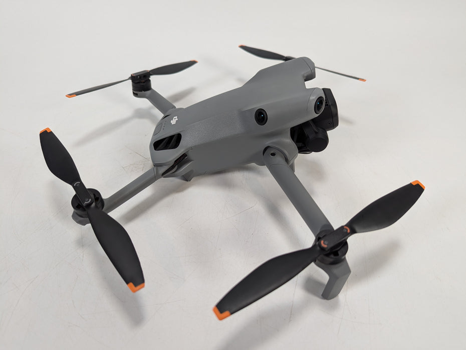 DJI Mini 5 Pro Fly More Combo with DJI RC-N3, Drone