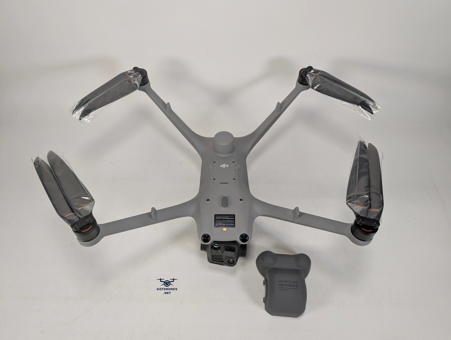 DJI Matrice 4TD Enterprise Thermal Imaging Drone Combo