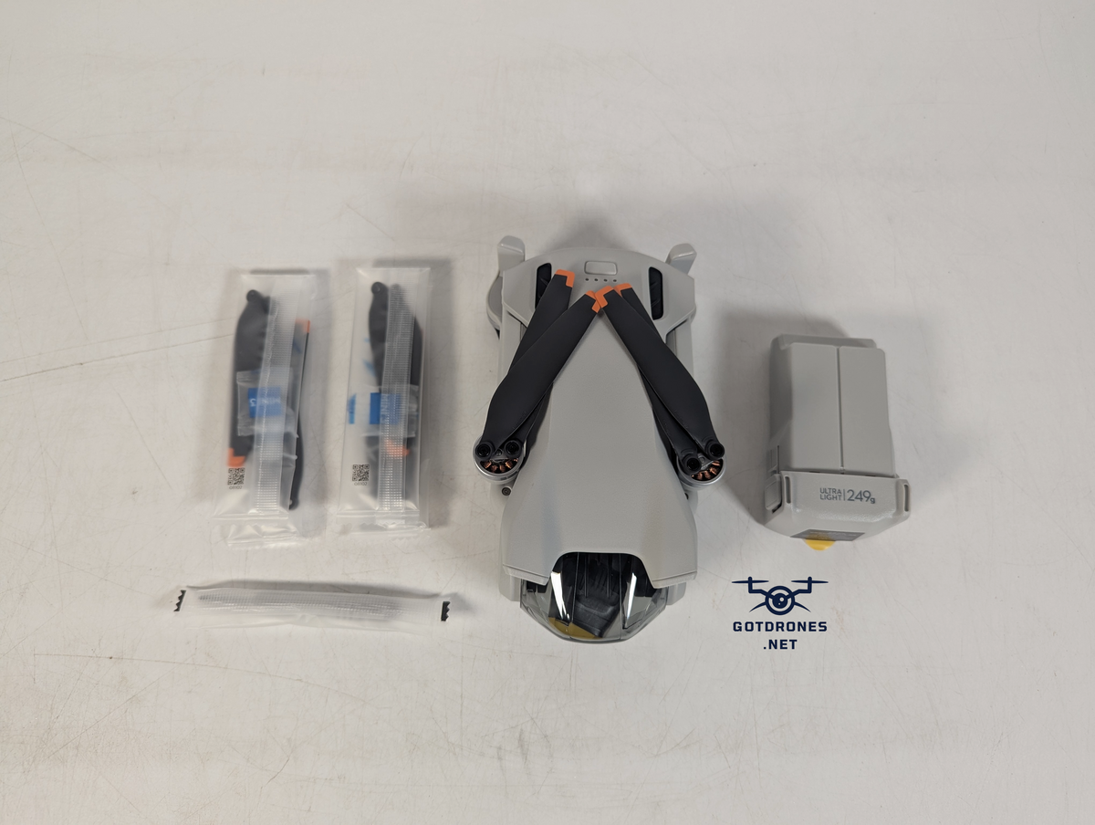 DJI Mini 3 Drone Only with battery and propellers