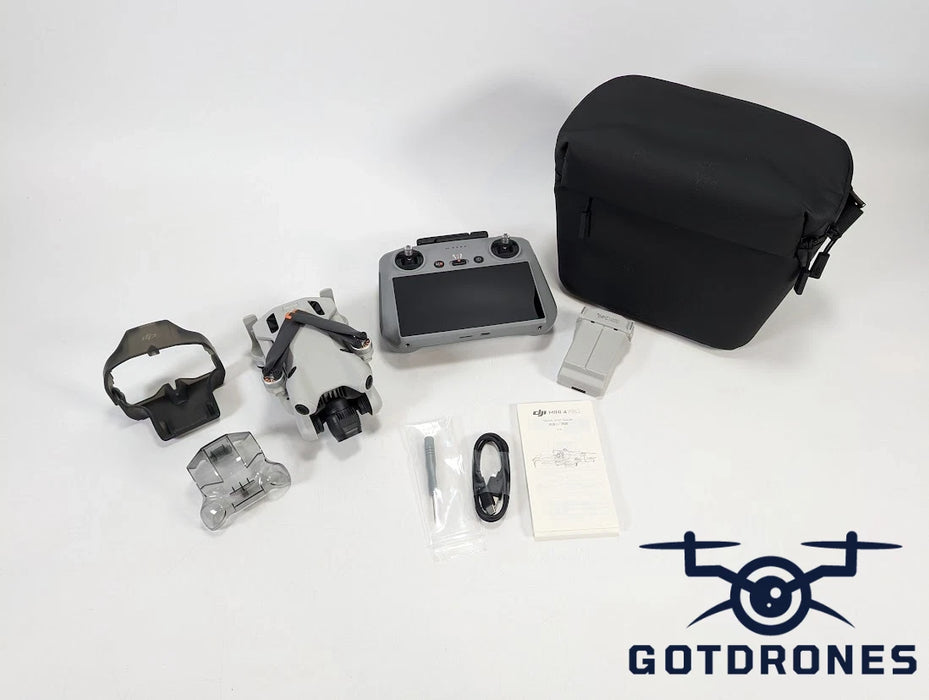 DJI Mini 4 Pro Fly More Combo