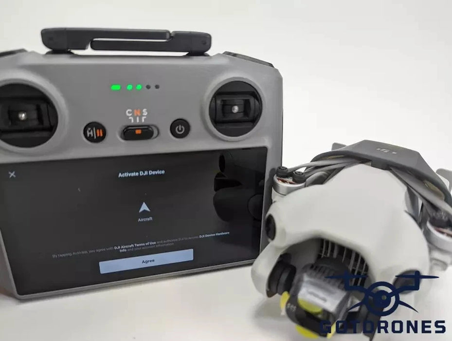 DJI Mini 4 Pro Fly More Combo