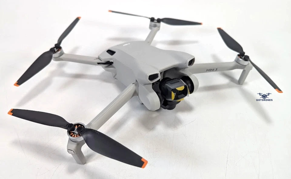 DJI Mini 3 Fly More Combo w RC1