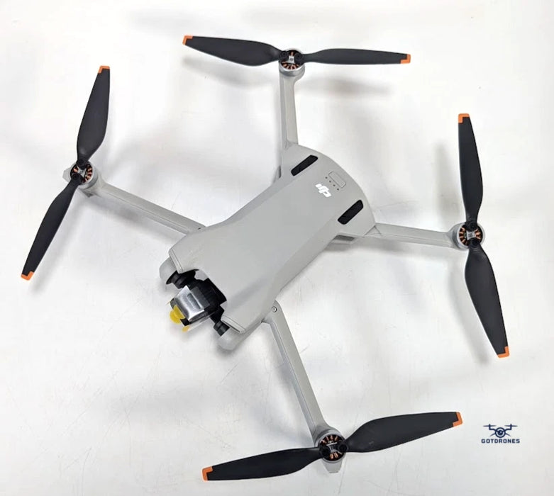 DJI Mini 3 Fly More Combo w RC1