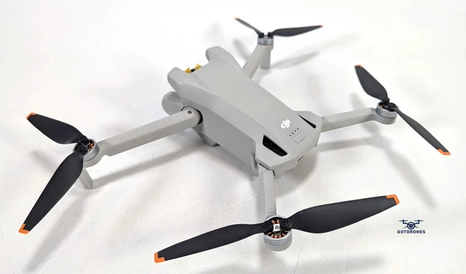 DJI Mini 3 Fly More Combo w RC-N1